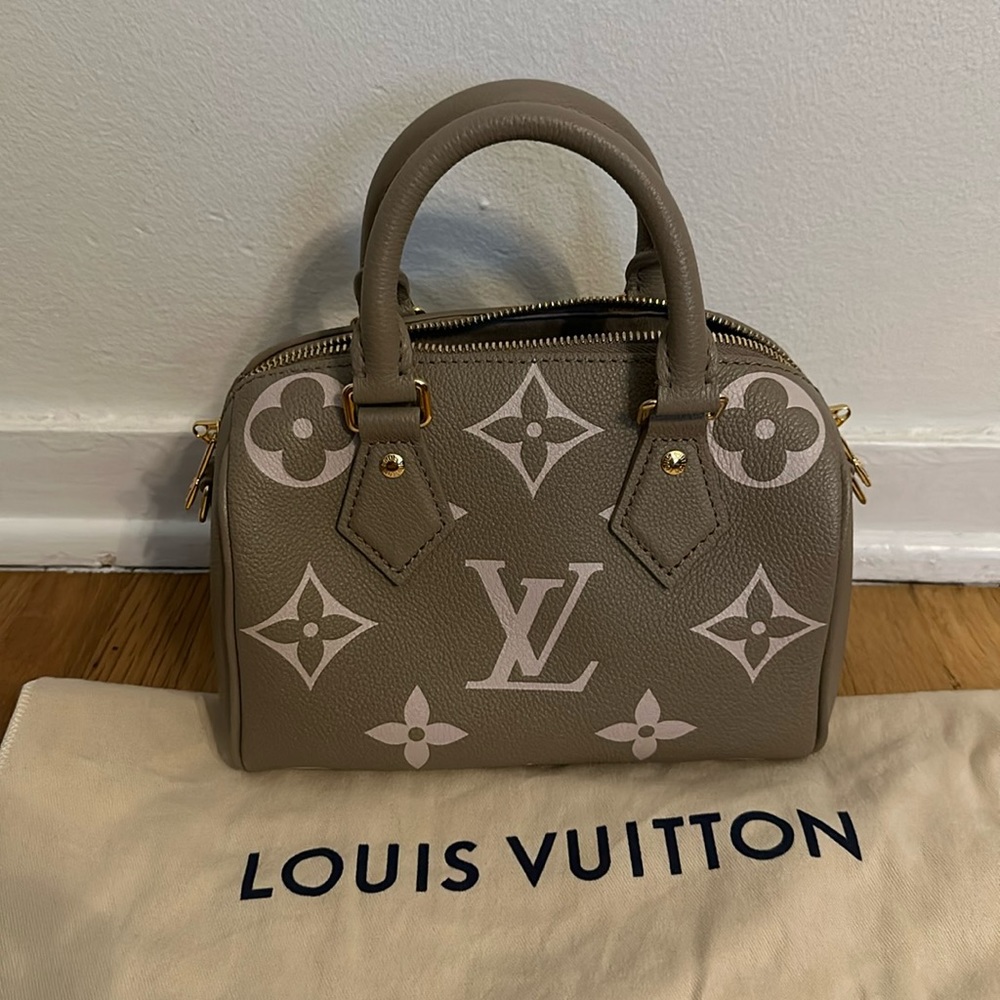 Louis Vuitton Speedy Bandoulière 20